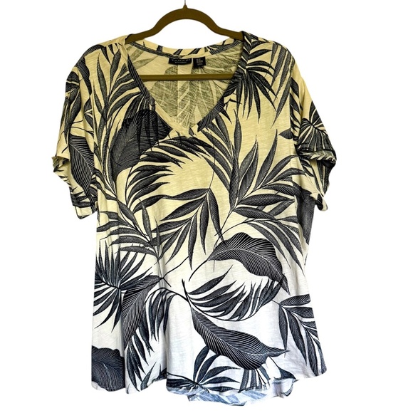 Tahari Leaf Print Cotton T- Shirt Top Plus Size 3X Tropical - Picture 1 of 7